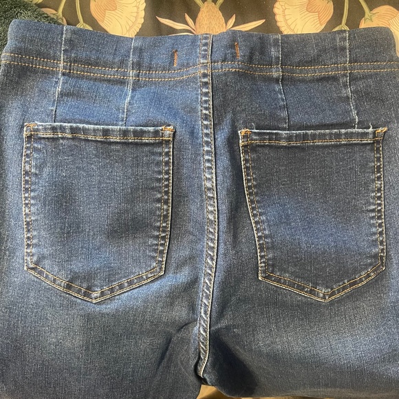 Free People Ultra High Rise Bootcut‎ Crop Jeans - Picture 3 of 4